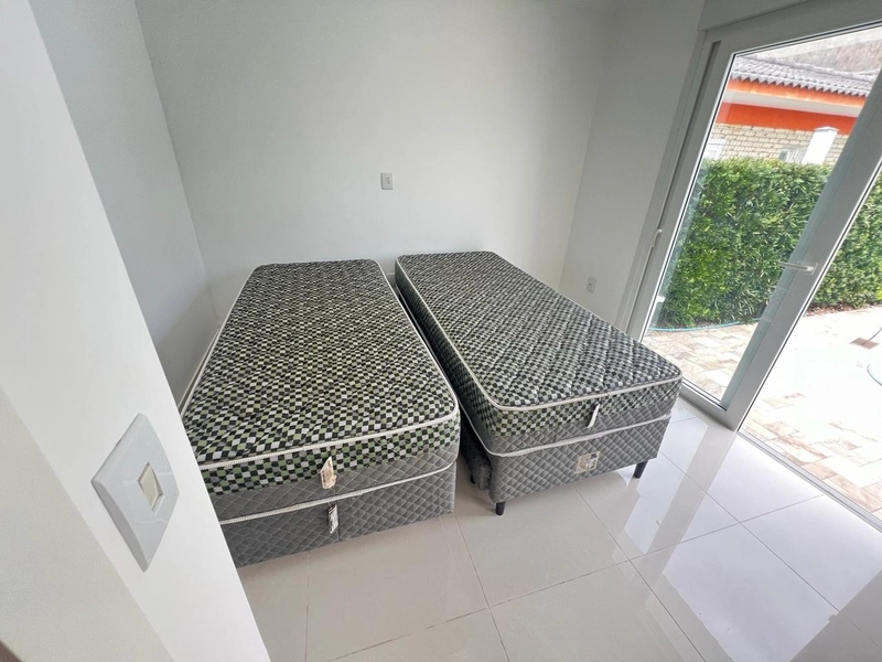 XANGRI-LÁ - NOIVA DO MAR -  ESPETACULAR CASA DE ESQUINA: 4ª foto da galeria de imagens do imóvel