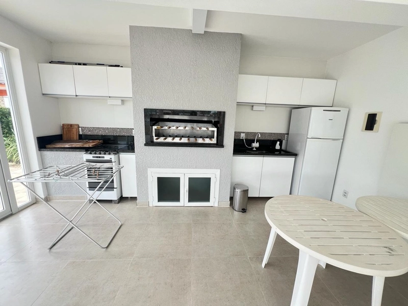 XANGRI-LÁ - NOIVA DO MAR -  ESPETACULAR CASA DE ESQUINA: 49ª foto da galeria de imagens do imóvel