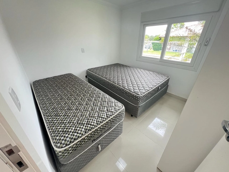 XANGRI-LÁ - NOIVA DO MAR -  ESPETACULAR CASA DE ESQUINA: 3ª foto da galeria de imagens do imóvel