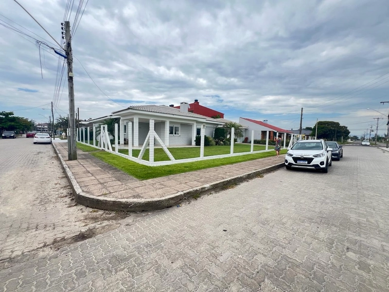 XANGRI-LÁ - NOIVA DO MAR -  ESPETACULAR CASA DE ESQUINA: 45ª foto da galeria de imagens do imóvel