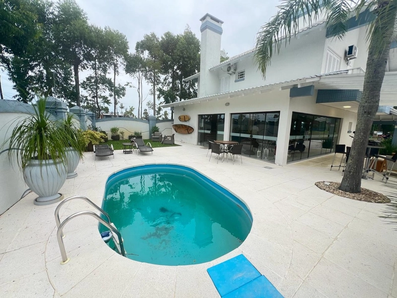 ATLÂNTIDA LAGOS PARK -  EXCELENTE SOBRADO