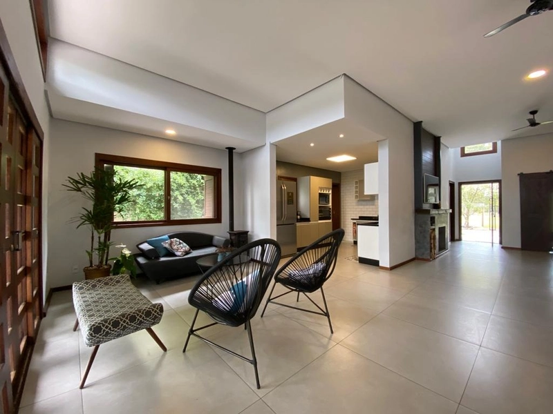 Casa em Condomínio Fechado com 4 dormitórios: 15ª foto da galeria de imagens do imóvel