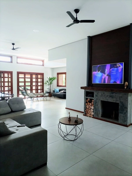 Casa em Condomínio Fechado com 4 dormitórios: 2ª foto da galeria de imagens do imóvel