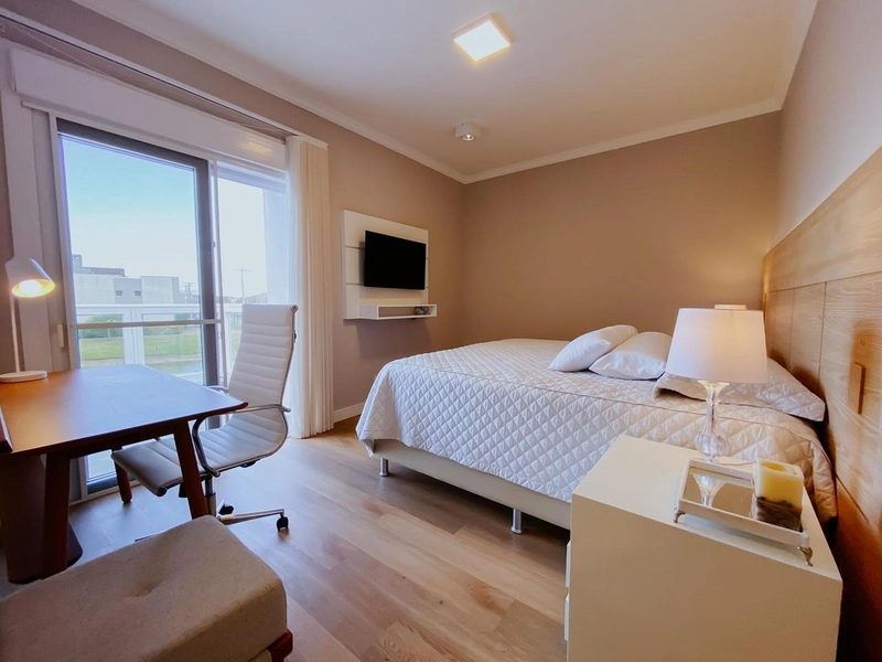 ROSSI - BELISSIMO SOBRADO BEIRA LAGO: 3ª foto da galeria de imagens do imóvel