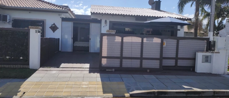 XANGRI-LÁ - Casa padrão diferenciado com 5 dormitórios: 3ª foto da galeria de imagens do imóvel