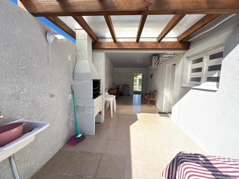 XANGRI-LÁ - CASA TÉRREA A 3 QUADRAS DO MAR: 28ª foto da galeria de imagens do imóvel