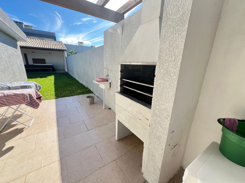 XANGRI-LÁ - CASA TÉRREA A 3 QUADRAS DO MAR: 4ª foto da galeria de imagens do imóvel