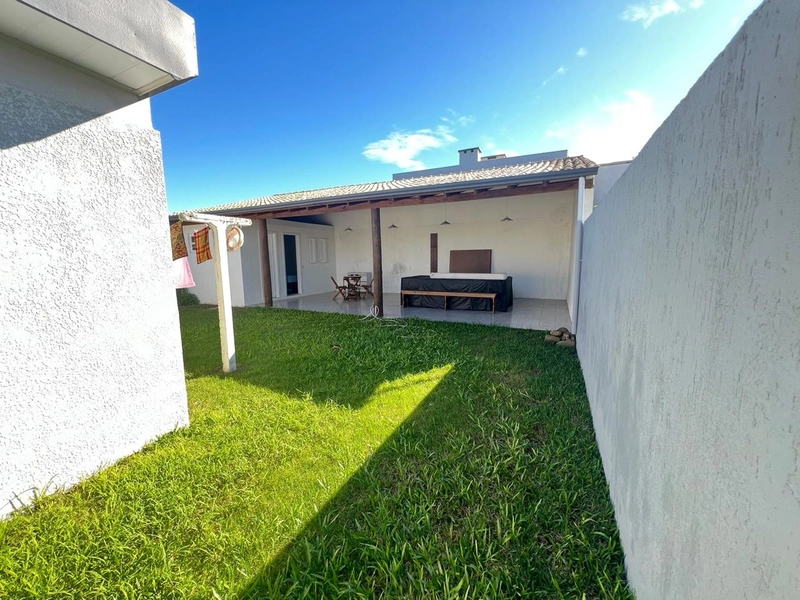 XANGRI-LÁ - CASA TÉRREA A 3 QUADRAS DO MAR: 23ª foto da galeria de imagens do imóvel