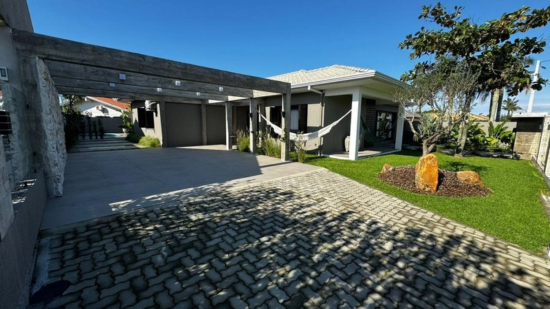 ATLÂNTIDA - EXCELENTE CASA COM 5 DORMITÓRIOS: 8ª foto da galeria de imagens do imóvel