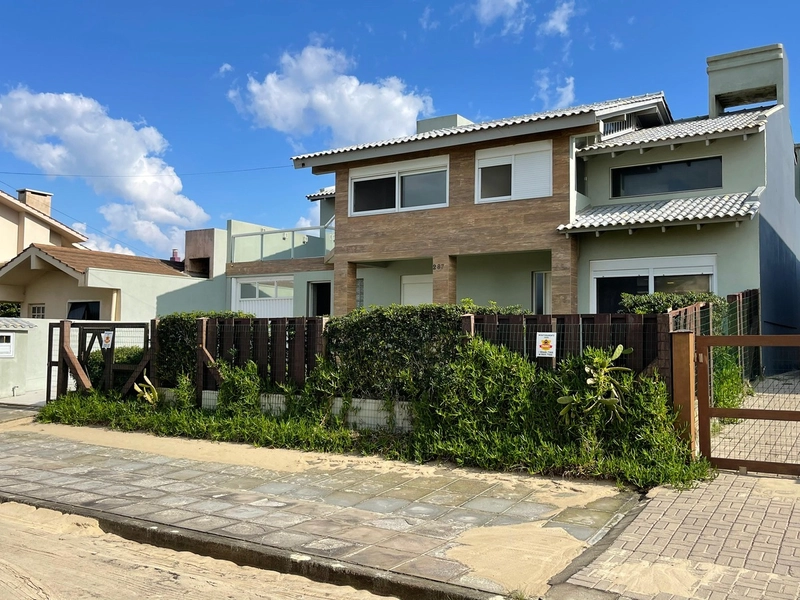 XANGRI-LÁ - REMANSO - SOBRADO BEIRA MAR: 2ª foto da galeria de imagens do imóvel