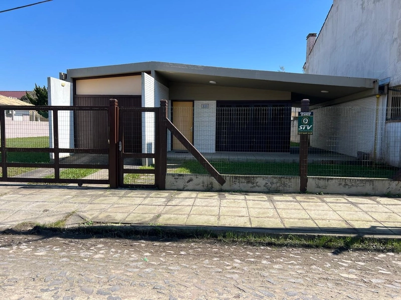 XANGRI-LÁ - CASA TÉRREA FRENTE MAR