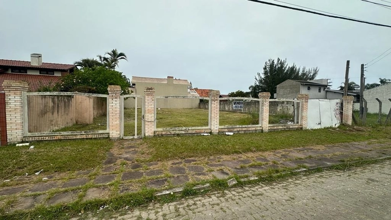 ATLÂNTIDA -  TERRENO FRRENTE SERRA: 2ª foto da galeria de imagens do imóvel