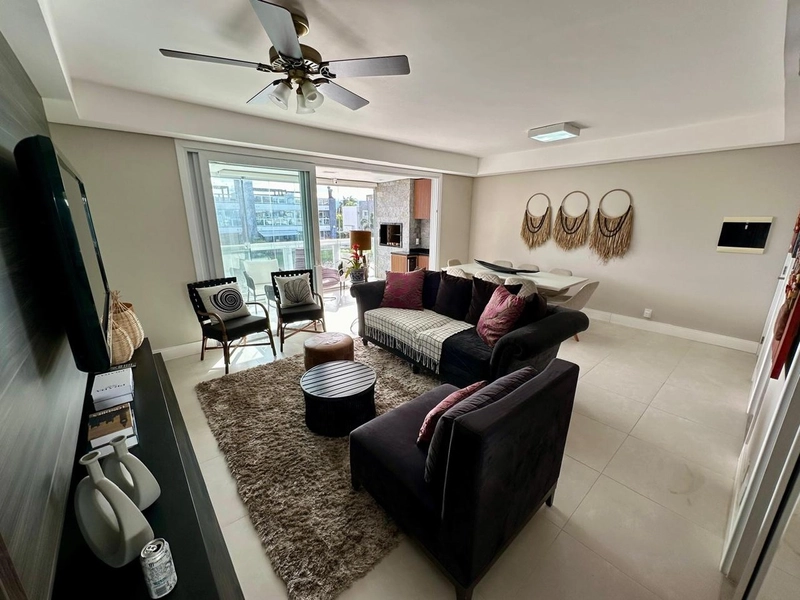 Casa com 4 dormitórios em Condomínio: 6ª foto da galeria de imagens do imóvel