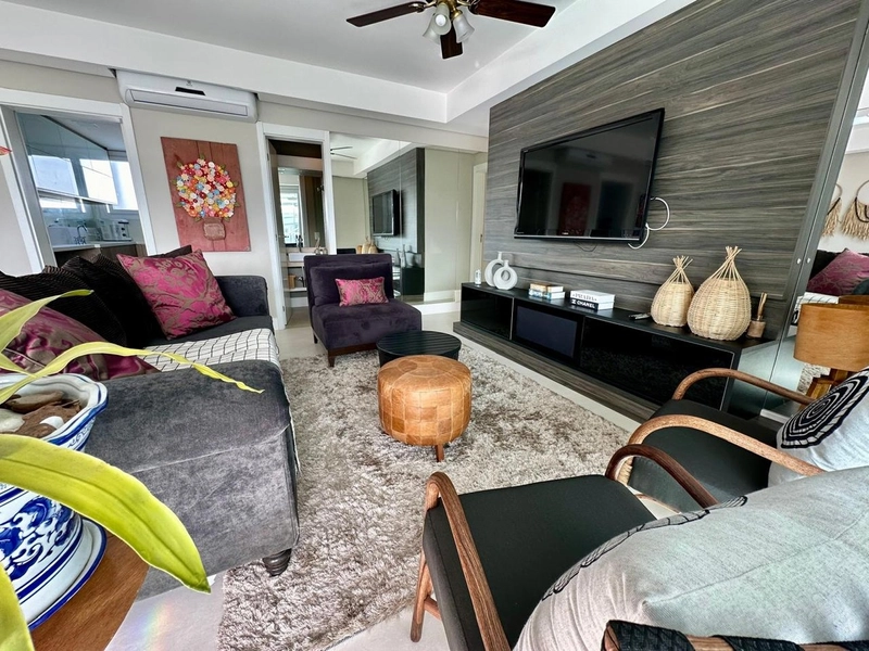 Casa com 4 dormitórios em Condomínio: 3ª foto da galeria de imagens do imóvel