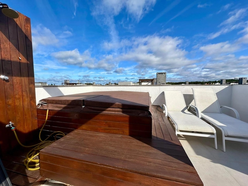 Casa com 4 dormitórios em Condomínio: 32ª foto da galeria de imagens do imóvel