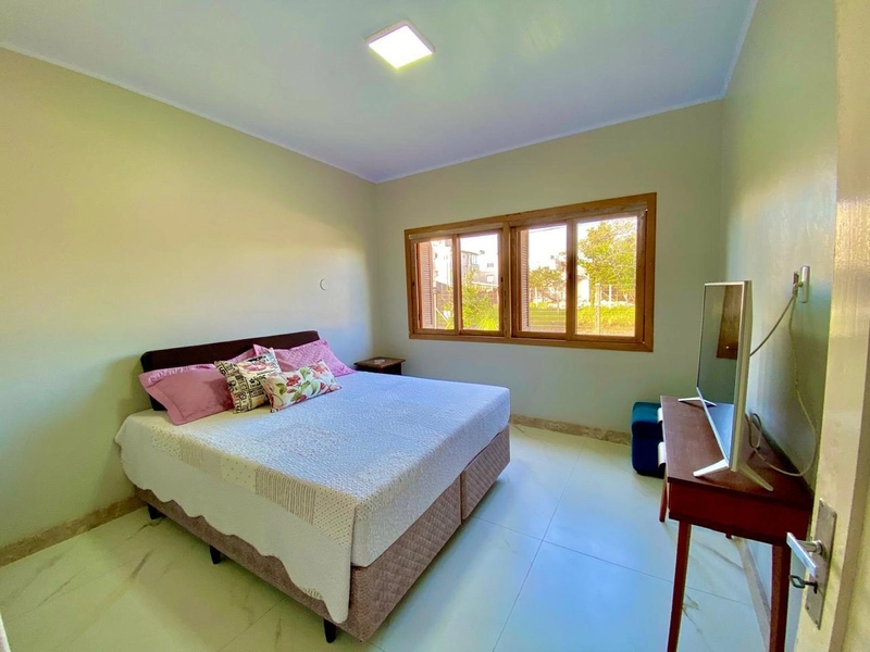 ATLÂNTIDA -  CASA TÉRREA A UMA QUADRA DA AVENIDA CENTRAL: 14ª foto da galeria de imagens do imóvel