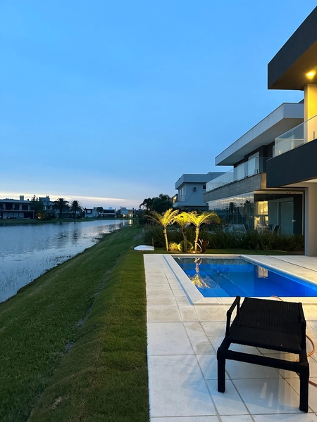 ENSEADA - EXUBERANTE SOBRADO COM A ÁREA DE 443,00M2: 2ª foto da galeria de imagens do imóvel