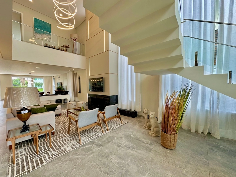 ENSEADA - EXUBERANTE SOBRADO COM A ÁREA DE 443,00M2: 5ª foto da galeria de imagens do imóvel