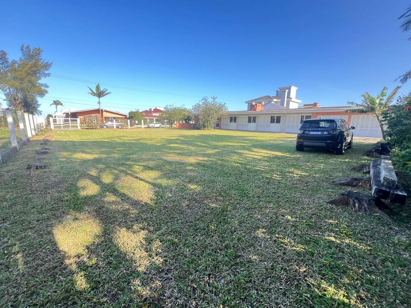 ATLÂNTIDA - EXCELENTE CASA TÉRREA DE ESQUINA: 8ª foto da galeria de imagens do imóvel