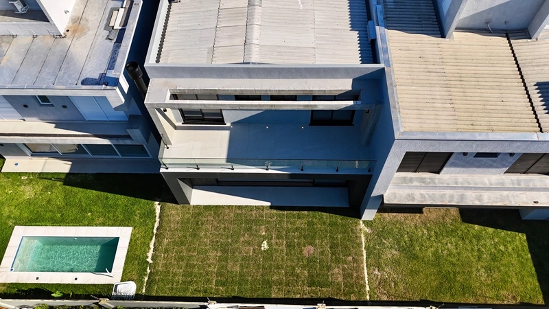 SUNSET - SOBRADO ALTO PADRÃO: 3ª foto da galeria de imagens do imóvel