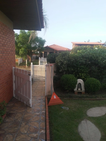 ATLÂNTIDA - EXCELENTE CASA DE ESQUINA EM ÁREA NOBRE: 5ª foto da galeria de imagens do imóvel