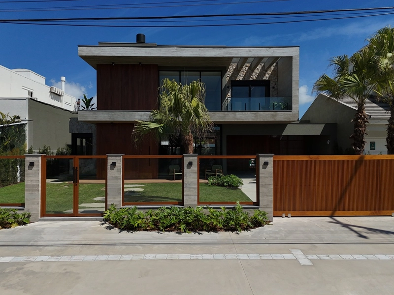 ATLÂNTIDA - SOBRADO EM EXCELENTE LOCALIZAÇÃO: 2ª foto da galeria de imagens do imóvel