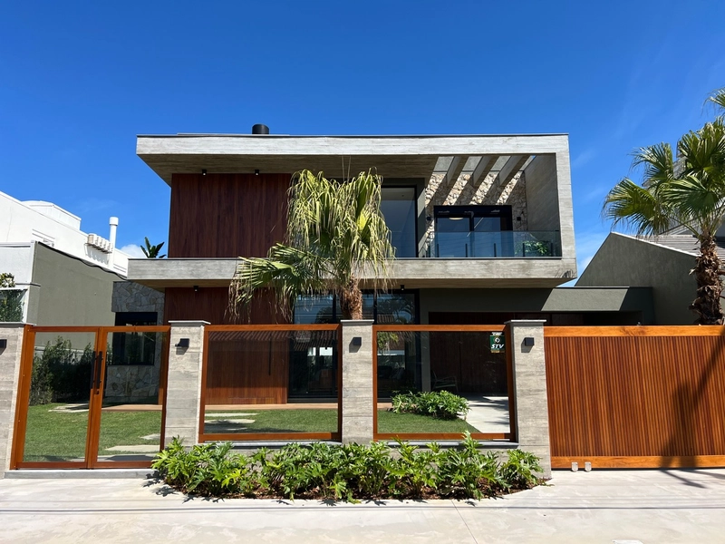 ATLÂNTIDA - SOBRADO EM EXCELENTE LOCALIZAÇÃO: 11ª foto da galeria de imagens do imóvel