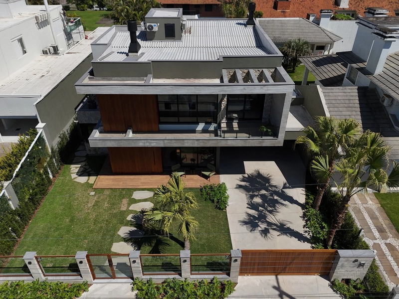 ATLÂNTIDA - SOBRADO EM EXCELENTE LOCALIZAÇÃO: 3ª foto da galeria de imagens do imóvel