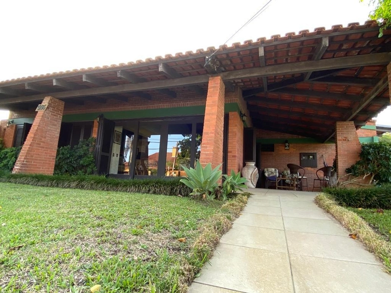 ATLÂNTIDA -  ÓTIMA CASA COM 4 DORMITÓRIOS: 6ª foto da galeria de imagens do imóvel