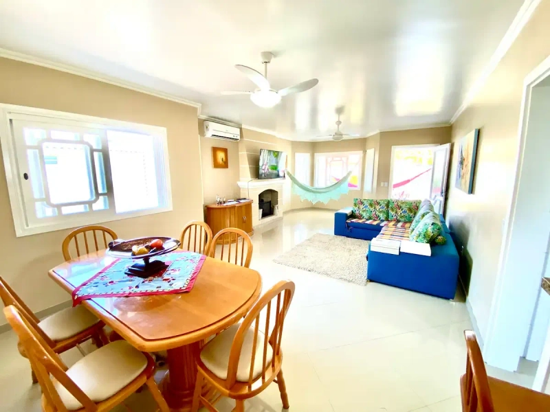 XANGRI-LÁ -  EXCELENTE CASA TÉRREA A 1 QUADRA DO MAR: 4ª foto da galeria de imagens do imóvel