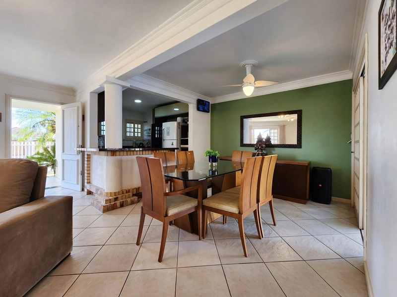 ATLÂNTIDA - CASA DE ESQUINA COM ÁREA VERDE: 5ª foto da galeria de imagens do imóvel