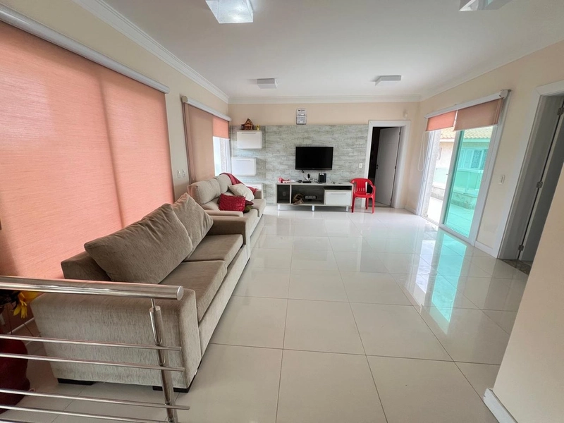 XANGRI-LÁ - EXCELENTE SOBRADO FRENTE MAR: 12ª foto da galeria de imagens do imóvel