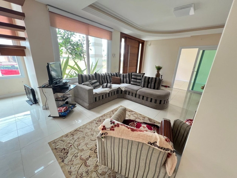 XANGRI-LÁ - EXCELENTE SOBRADO FRENTE MAR: 13ª foto da galeria de imagens do imóvel