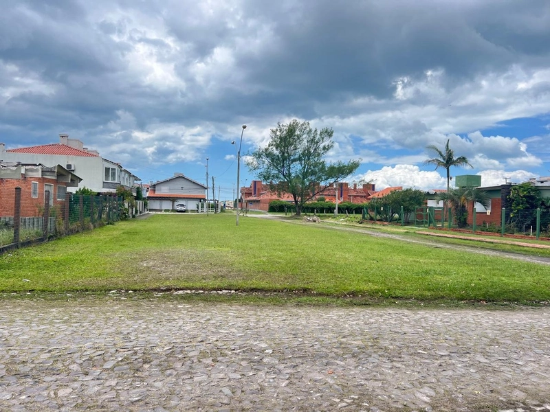 XANGRI-LÁ - EXCELENTE SOBRADO FRENTE MAR: 6ª foto da galeria de imagens do imóvel