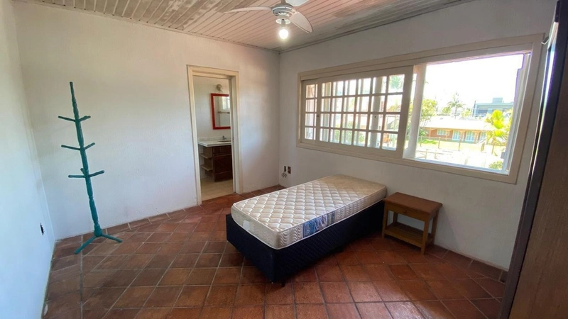 ATLÂNTIDA - SOBRADO FRENTE MAR EM EXCELENTE LOCALIZAÇÃO: 19ª foto da galeria de imagens do imóvel