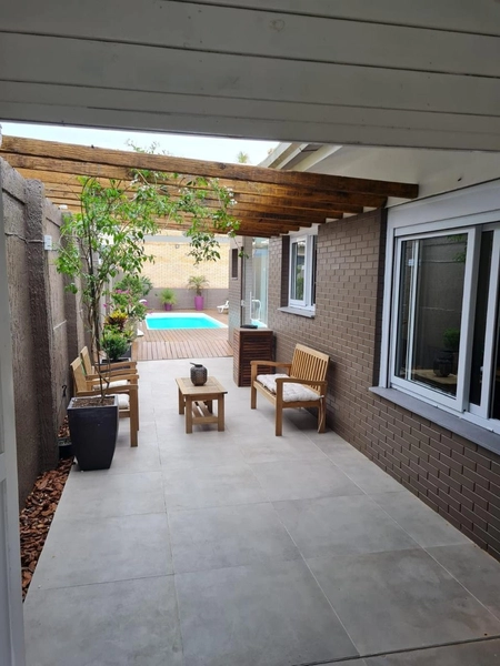 XANGRI-LÁ - CASA COM PISCINA AQUECIDA E 4 DORMITÓRIOS: 15ª foto da galeria de imagens do imóvel