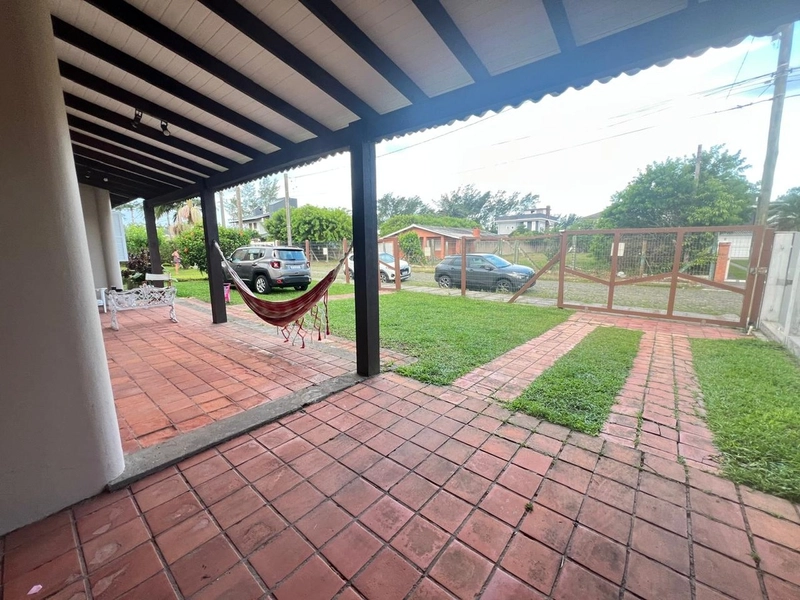 ATLÂNTIDA - CASA COM 5 DORMITÓRIOS, PROXIMO AO CENTRINHO: 8ª foto da galeria de imagens do imóvel