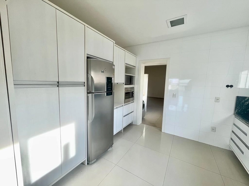 XANGRI-LÁ -  SOBRADO DE ESQUINA A POUCOS METROS DO MAR: 23ª foto da galeria de imagens do imóvel