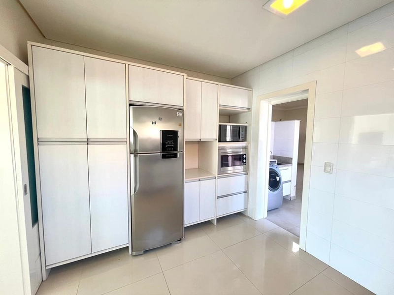 XANGRI-LÁ -  SOBRADO DE ESQUINA A POUCOS METROS DO MAR: 27ª foto da galeria de imagens do imóvel