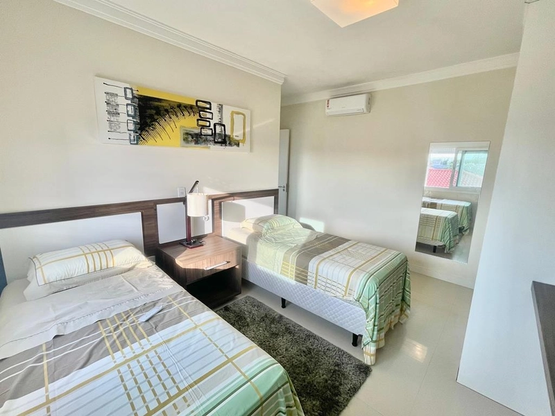 XANGRI-LÁ -  SOBRADO DE ESQUINA A POUCOS METROS DO MAR: 71ª foto da galeria de imagens do imóvel