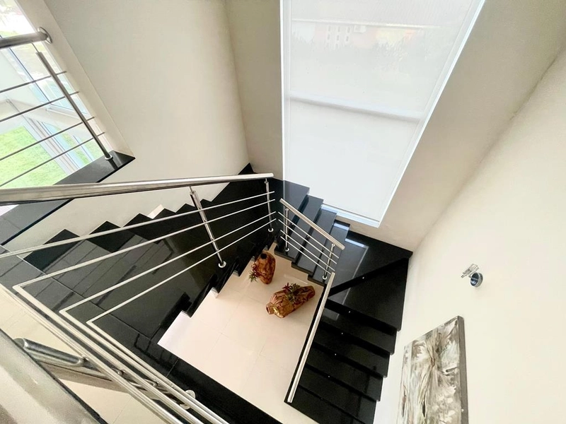 XANGRI-LÁ -  SOBRADO DE ESQUINA A POUCOS METROS DO MAR: 58ª foto da galeria de imagens do imóvel