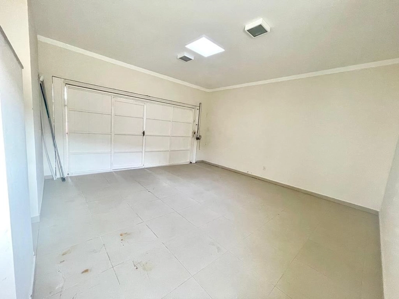 XANGRI-LÁ -  SOBRADO DE ESQUINA A POUCOS METROS DO MAR: 50ª foto da galeria de imagens do imóvel