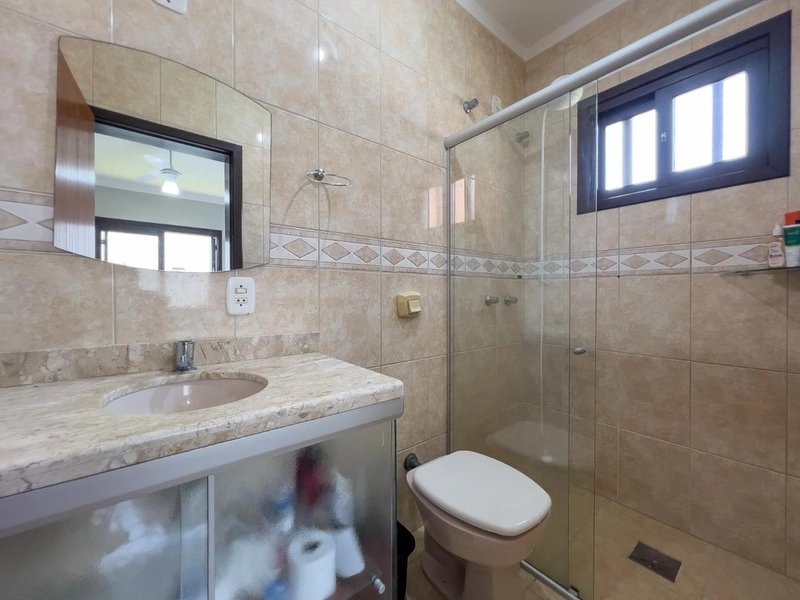 XANGRI-LÁ - CASA PRÓXIMA AO MAR COM 4 DORMITÓRIOS: 4ª foto da galeria de imagens do imóvel