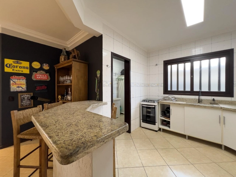 XANGRI-LÁ - CASA PRÓXIMA AO MAR COM 4 DORMITÓRIOS: 12ª foto da galeria de imagens do imóvel