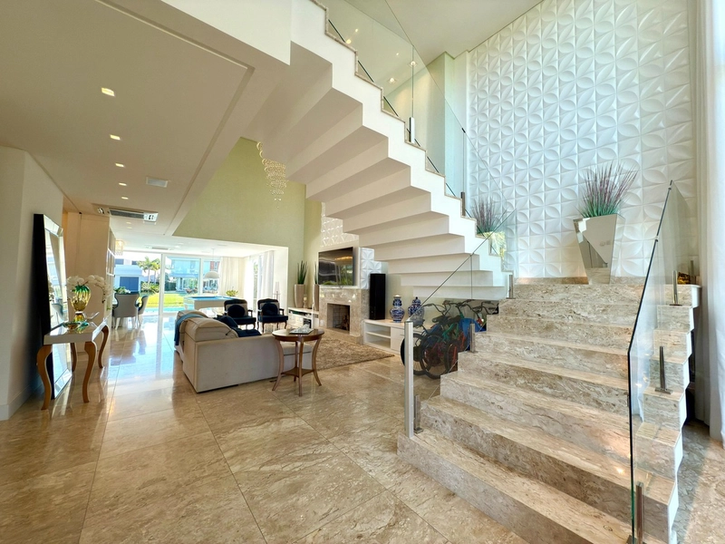 ENSEADA -  EXCELENTE SOBRADO BEIRA LAGO: 10ª foto da galeria de imagens do imóvel