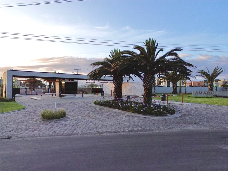 AMARE -  EXCELENTE TERRENO BEIRA LAGO