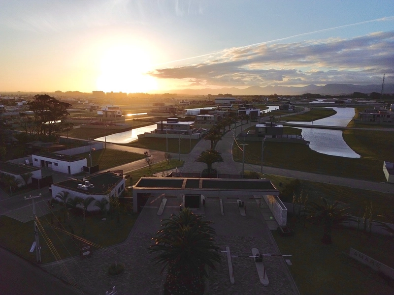 AMARE -  EXCELENTE TERRENO BEIRA LAGO: 8ª foto da galeria de imagens do imóvel