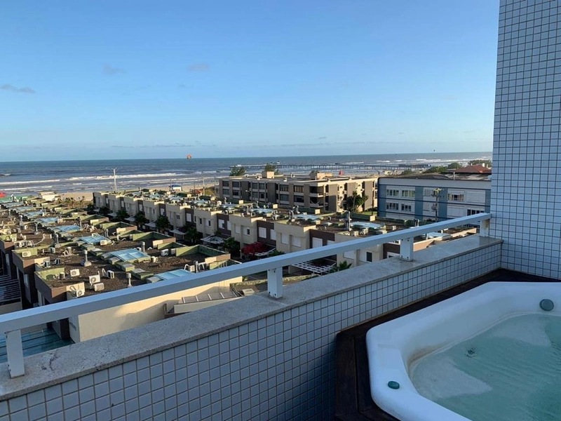 ATLÂNTIDA - EXCELENTE COBERTURA COM VISTA ETERNA PARA O MAR