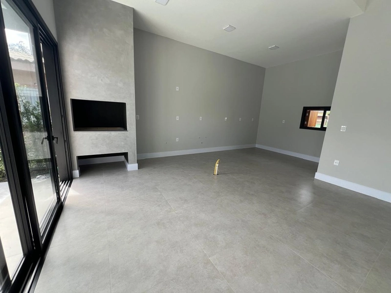 XANGRI-LÁ - EXCELENTE CASA TÉRREA, FRENTE MAR: 8ª foto da galeria de imagens do imóvel