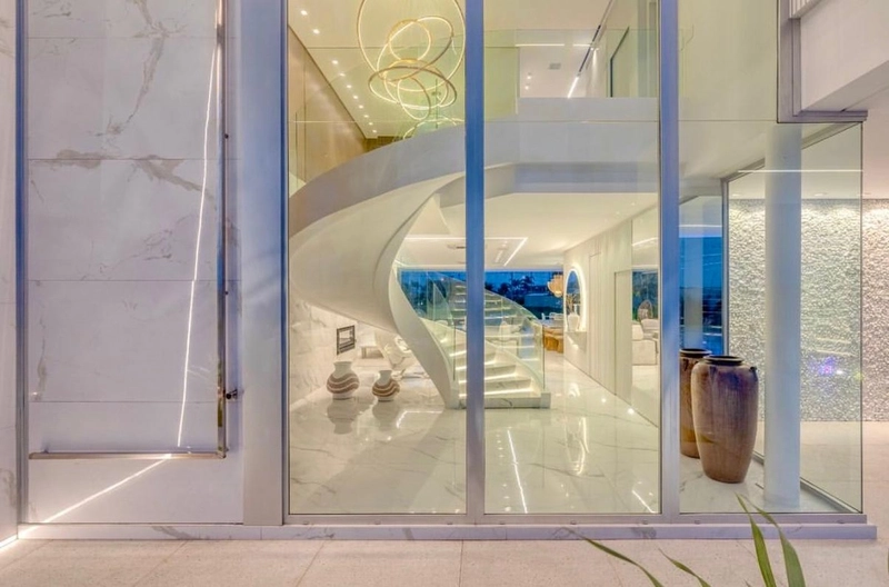 SOBRADO COM 5 SUÍTES EM CONDOMÍNIO: 10ª foto da galeria de imagens do imóvel